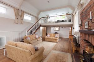 Sitting Room - click for photo gallery